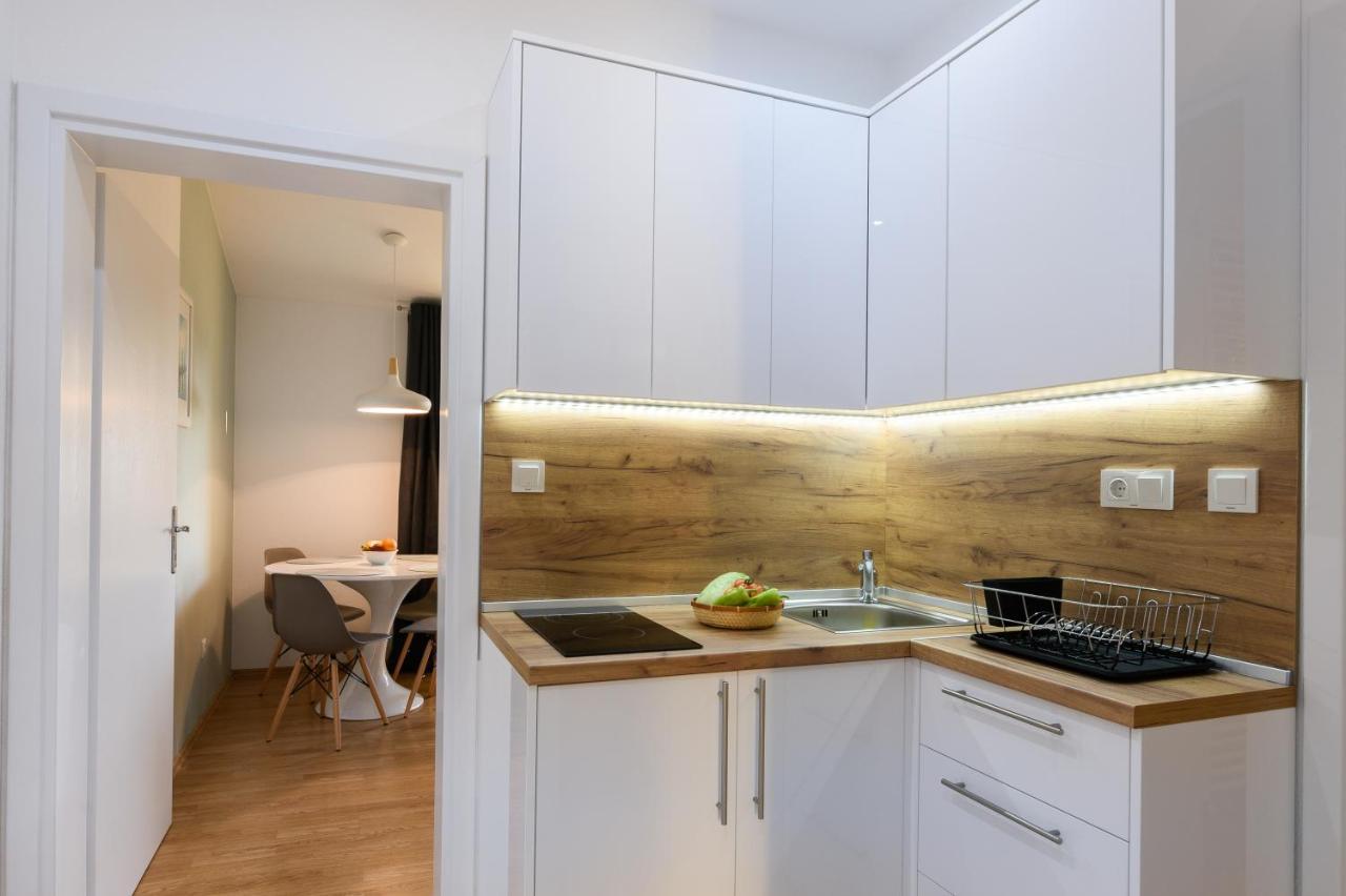 Apartments Blatancic โวดีเซ ภายนอก รูปภาพ